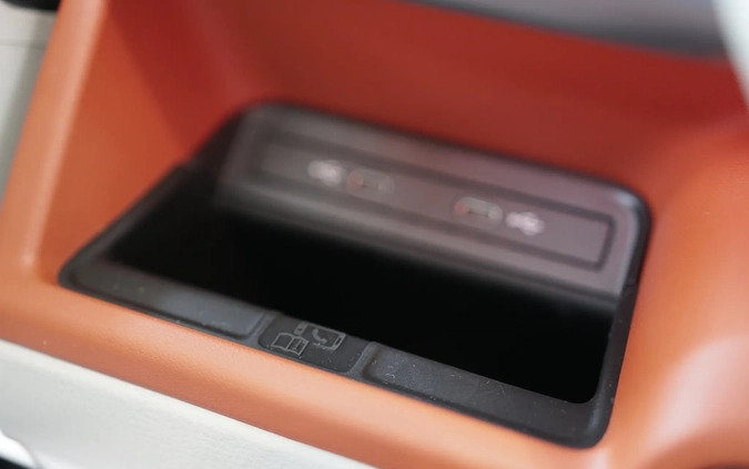 Volkswagen ID.Buzz cena 229887 przebieg: 10, rok produkcji 2022 z Halinów małe 154